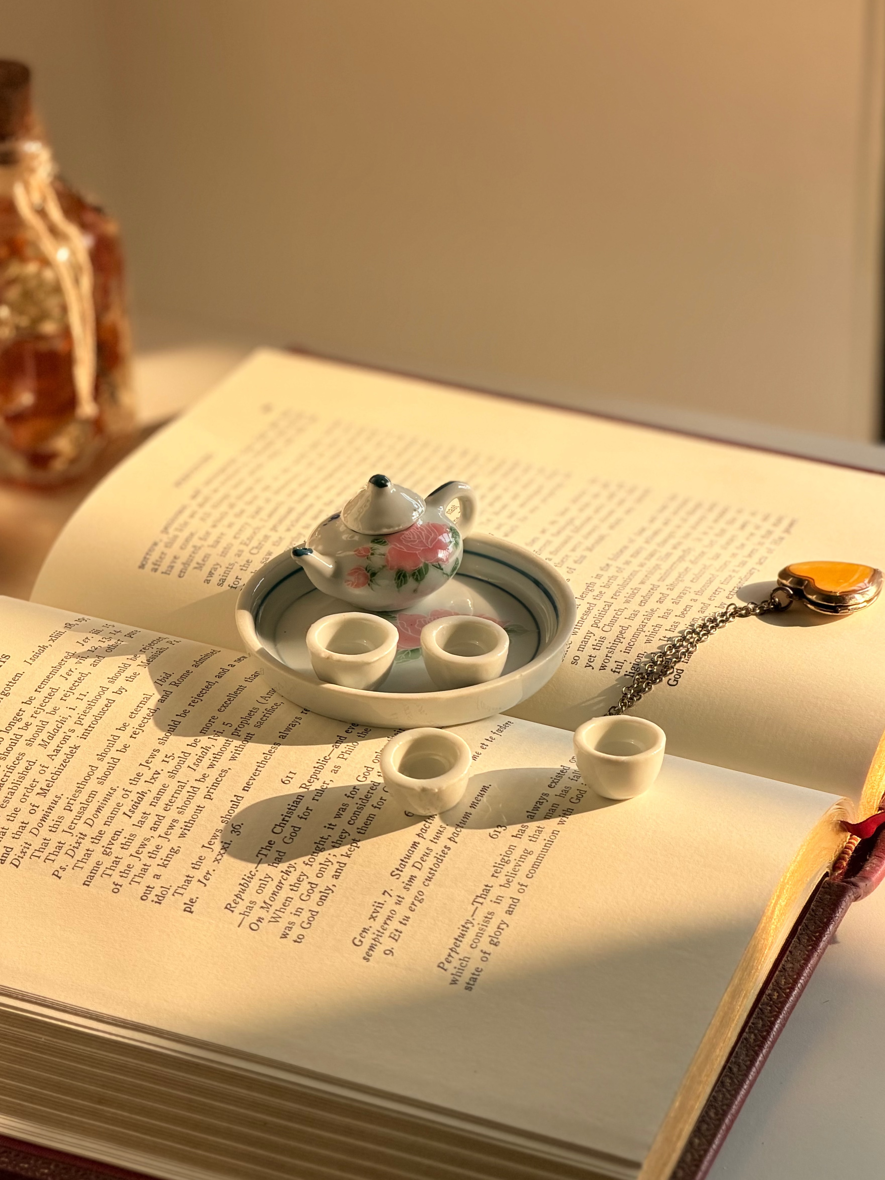 Object #010 | Miniature Tea Set