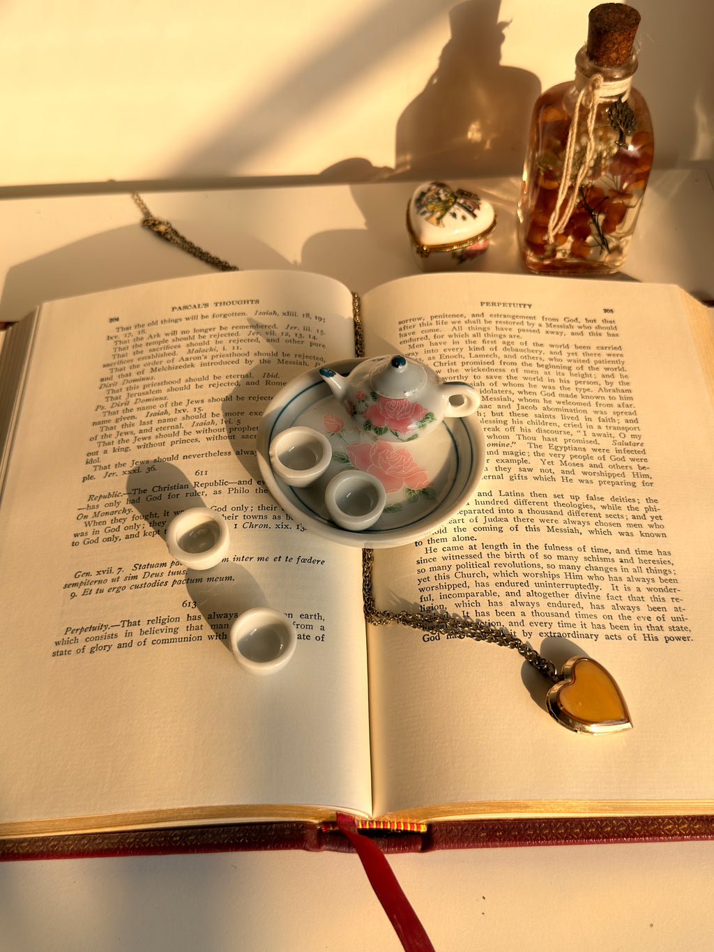 Object #010 | Miniature Tea Set