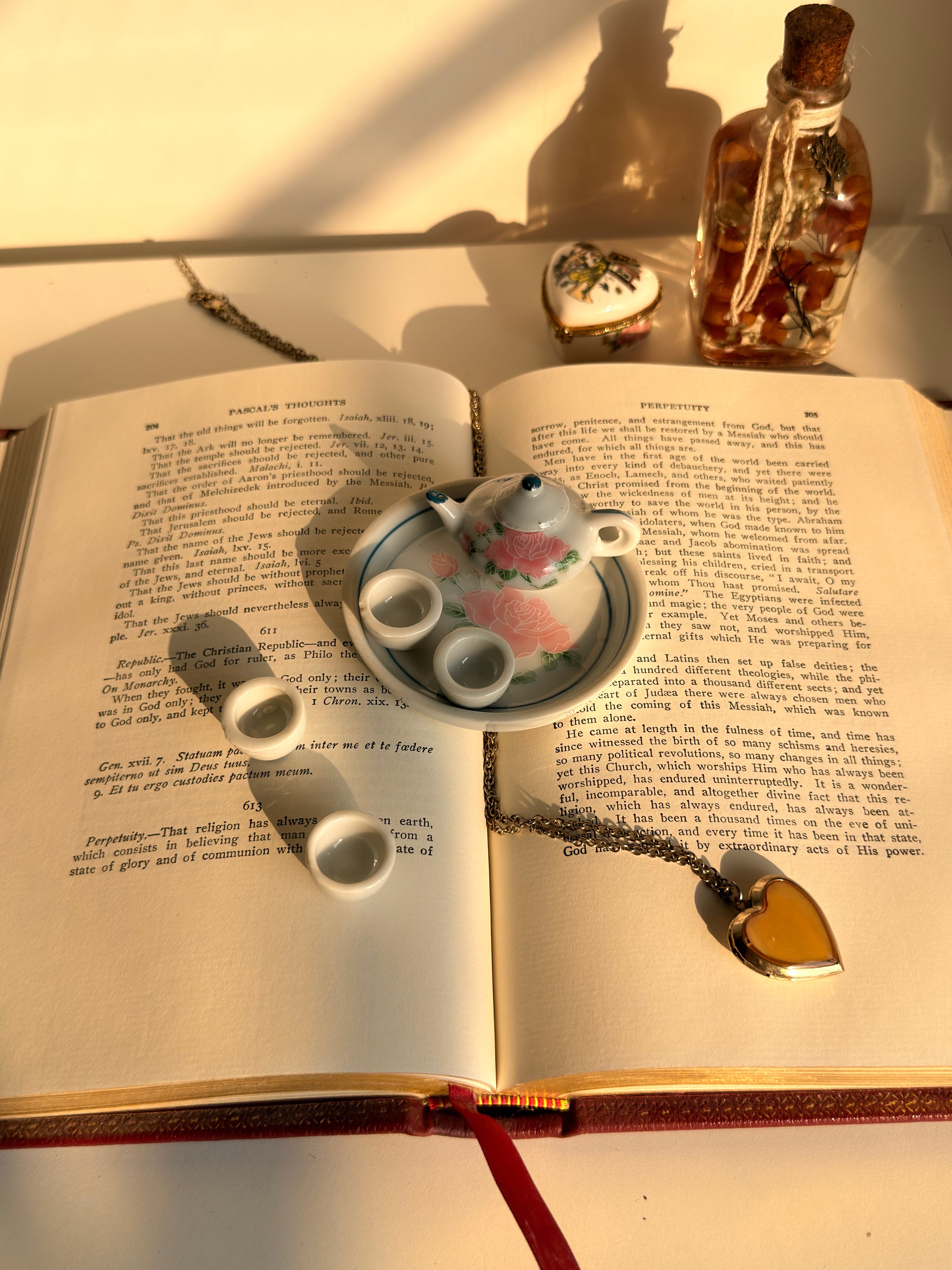 Object #010 | Miniature Tea Set